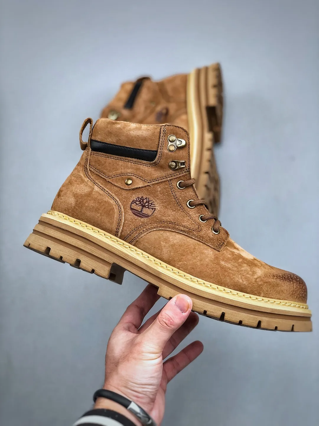 💰440 supports store K T/ Timberland classic 25ss new high-top, classic re-creation, new upgrade, Guangdong factory quality, original box and original packaging. The fabric is made of top Italian frosted cowhide, with anti-odor and anti-corrosion genuine leather latex insoles to give you a perfect wearing experience. Quality is exquisite and durable. A must-have for sportsmen. Specializes in not looking handsome. High-quality and first-class foot feel. Exclusive supply. Size: 39-44